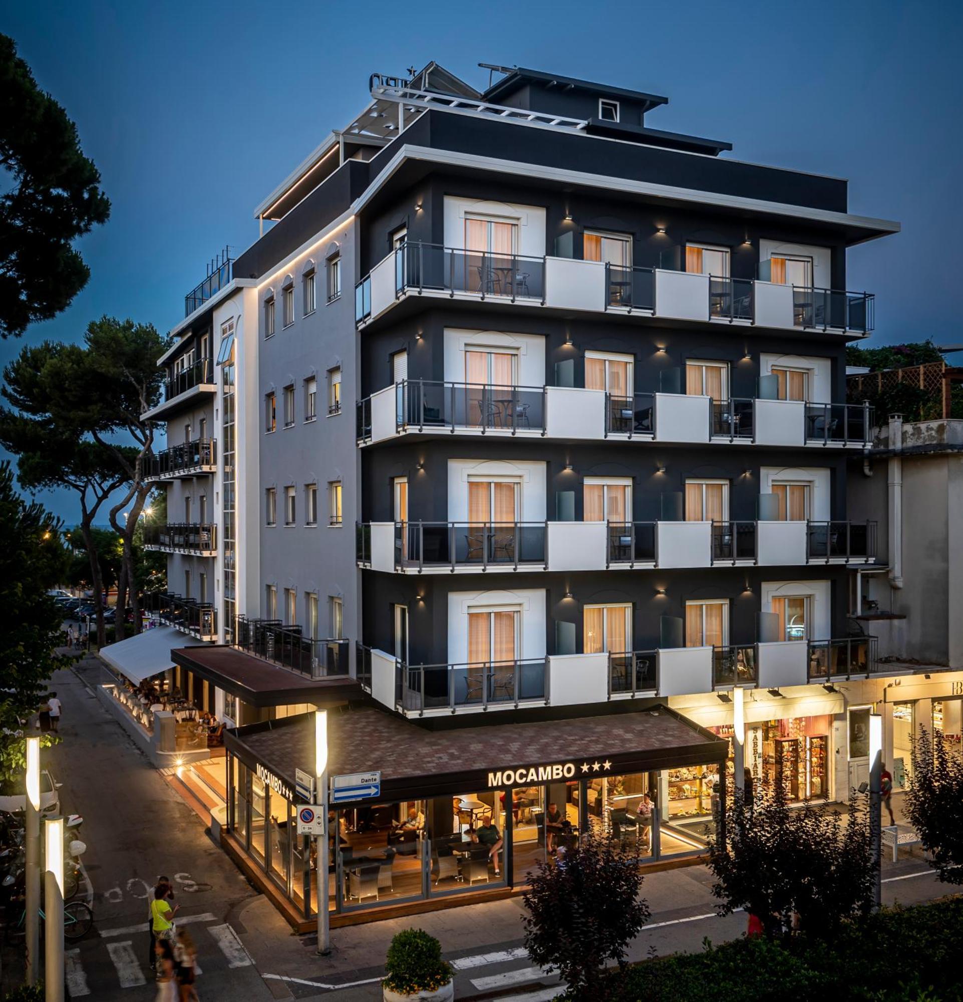 Hotel Mocambo ริชโชเน ภายนอก รูปภาพ